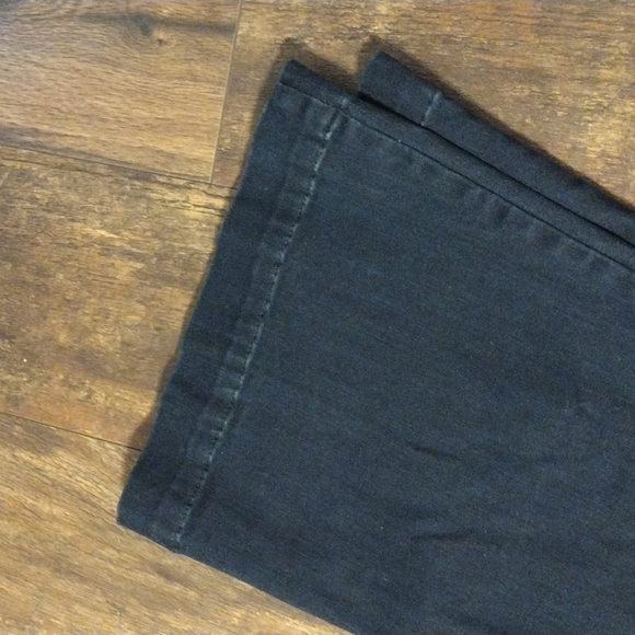 INC Flare Leg - Picture 4 of 4